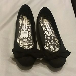 Black bow flats
